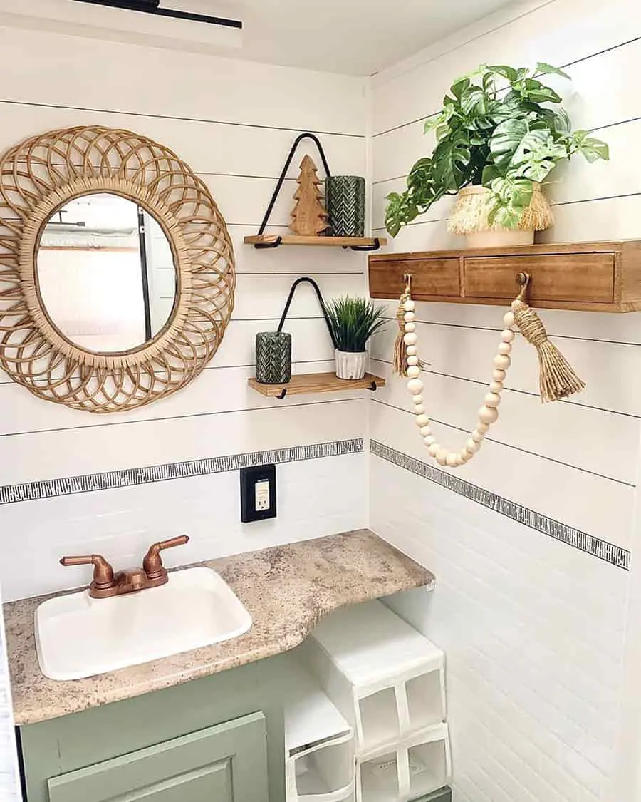 https://barefootdetour.com/wp-content/uploads/2020/06/rv-bathroom-ideas-bohoe.jpg.webp